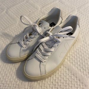 Veja White Sneakers, size EUR 37/US 6